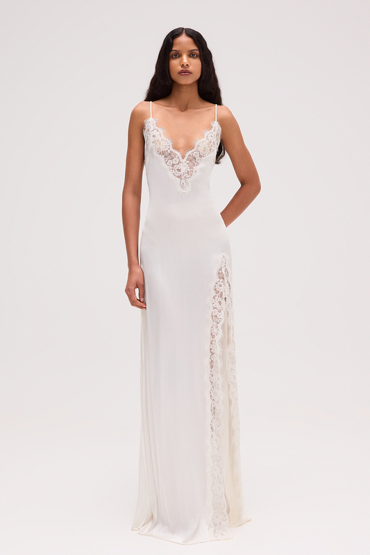 VESTIDO LONGO ALÇA CETIM RENDA DECOTE E FENDA OFF WHITE (8720250700003)