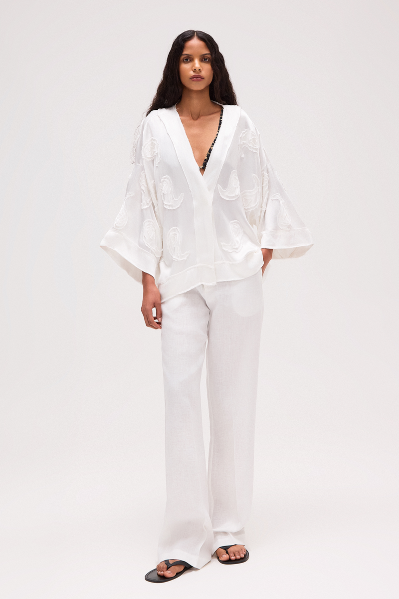 KIMONO CETIM APLICAÇÃO PASLEY OFF WHITE (8720248111331)